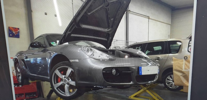 Atelier de carrosserie pour une peinture neuve sans assurance Champlan.