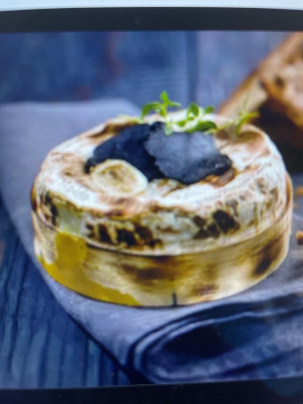 Ou trouvez un bon camembert truffé pour une recette au four sur aix en Provence proche de Marseille 