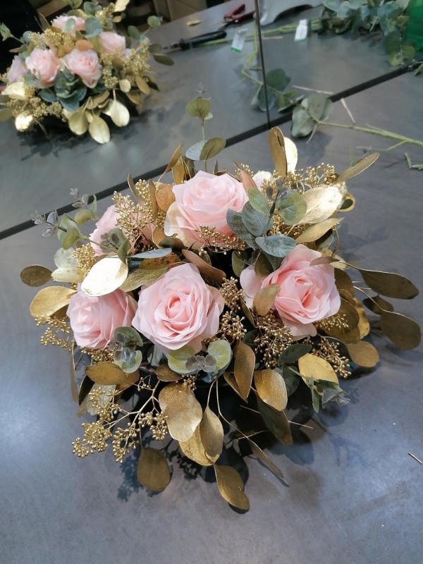  Où acheter Un bouquet de roses rouges et blanches à roquefort la Bédoule