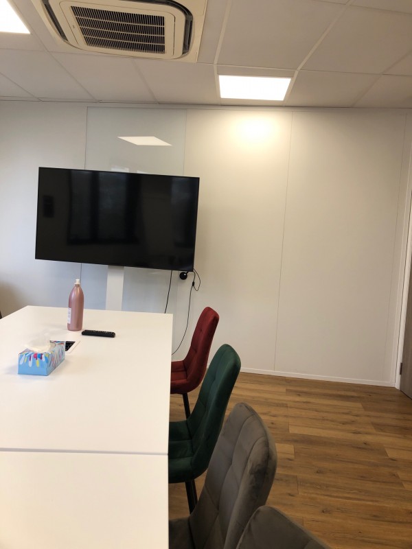 Recherche une entreprise spécialisée dans le diagnostic immobilier pour la mise aux normes électriques dans l’appartement à Levallois