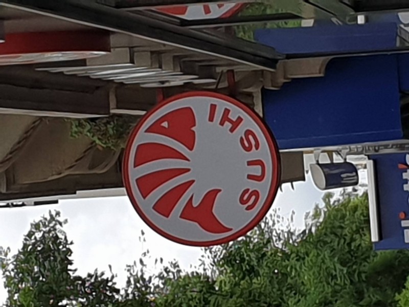 sunny sushi vous propose la livraison de plateaux repas de sushi de maki et autres plage japonais sur Paris 13 proche de la Butte-aux-Cailles