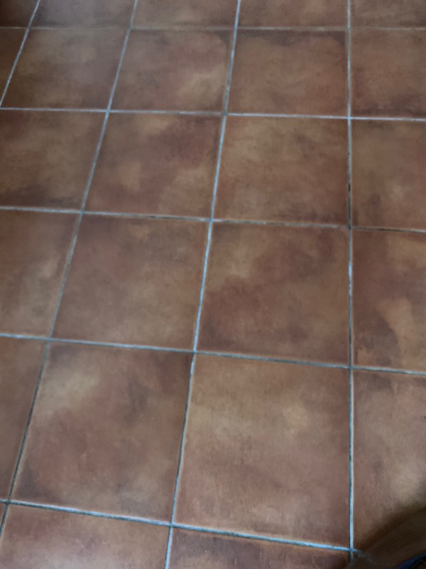  Pose de sol souple dans une maison à Libourne 