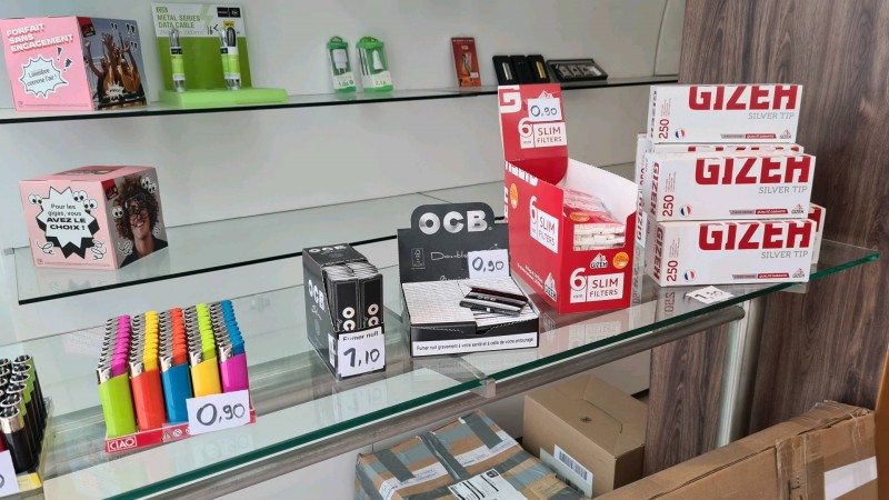 Où trouver papier à rouler pour cigarette pas cher OCB slim à Aix-en-Provence proche les milles