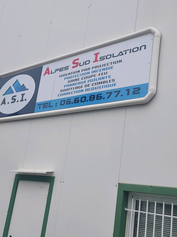 Protection incendie par pose de gaine coupe-feu en rénovation dans une école de commerce à Luminy Marseille 13009