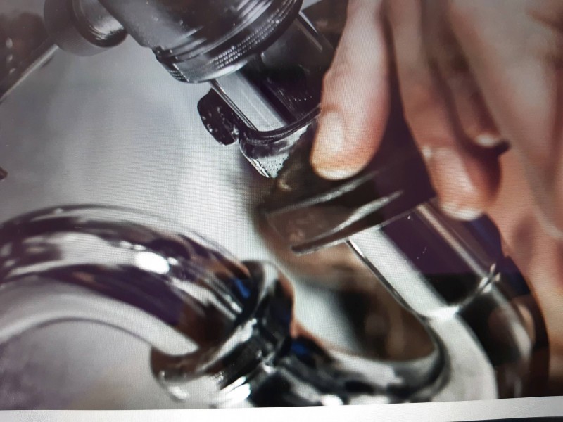 Urgence plombier chauffagiste spécialisé en rénovation de salle de bain à  Vauréal proche de cergy Therm et eau SARL