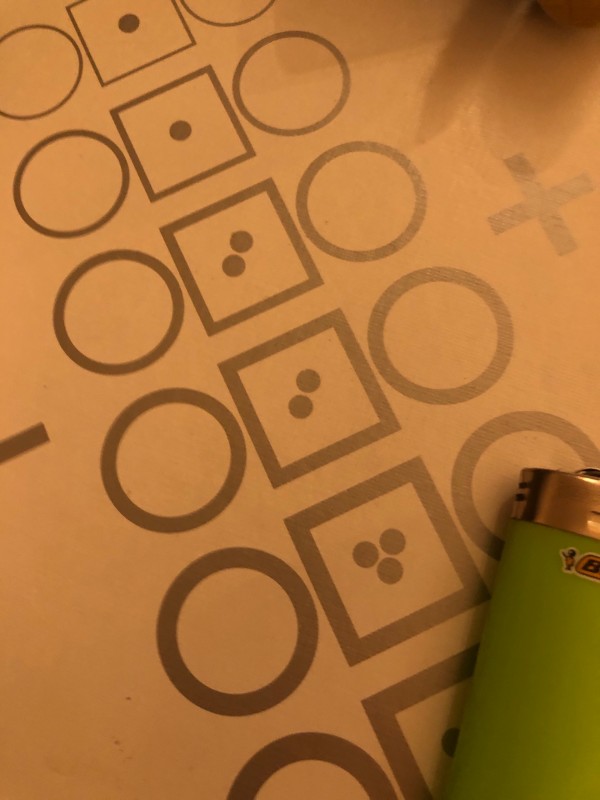 Où trouver un électricien pour mettre des ampoules laides dans un bureau d