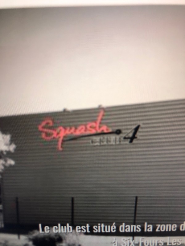 Vous souhaitez faire une partie de squash dans le var