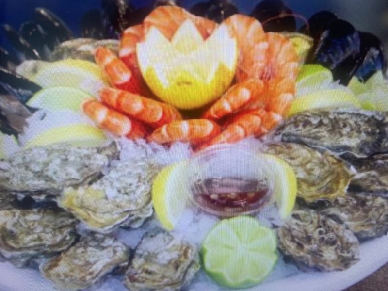 Plateaux de coquillages et crustacés composés à Sausset-Les-pins sur la côte bleue