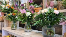 Où trouver une fleuriste pour création bouquet de mariée à Aix-en-Provence proche de Venelles