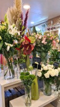 Où trouver une fleuriste pour création bouquet de mariée à Aix-en-Provence proche de Venelles